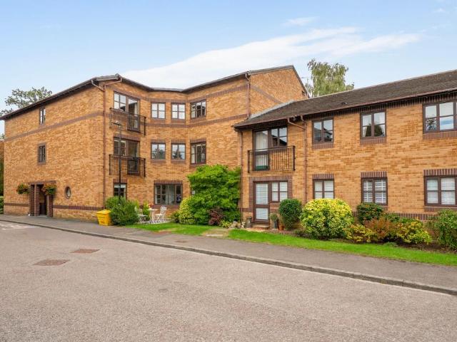 Flat for sale in Hookstone, Harrogate