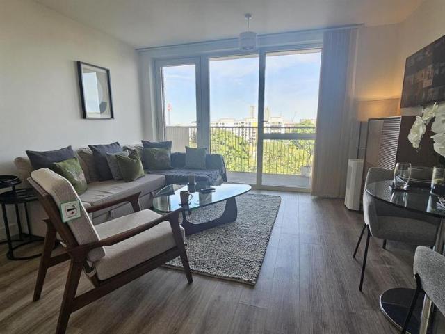 Flat for sale in Bromley-by-Bow, Poplar Grove