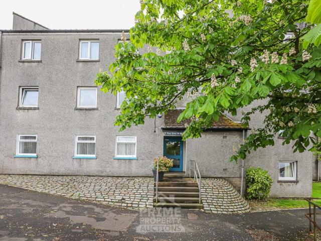 Flat for sale in Cumbernauld, Scotland