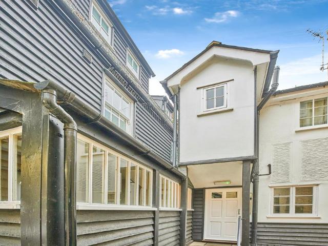 Flat for sale in Pleasant Valley, Duton Hill