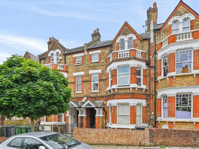Flat for sale in West Hampstead, Greater London