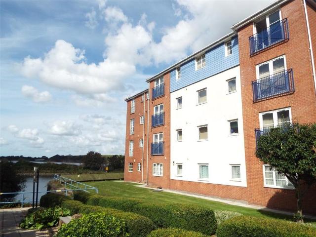 Flat for sale in Higher Runcorn, Halton