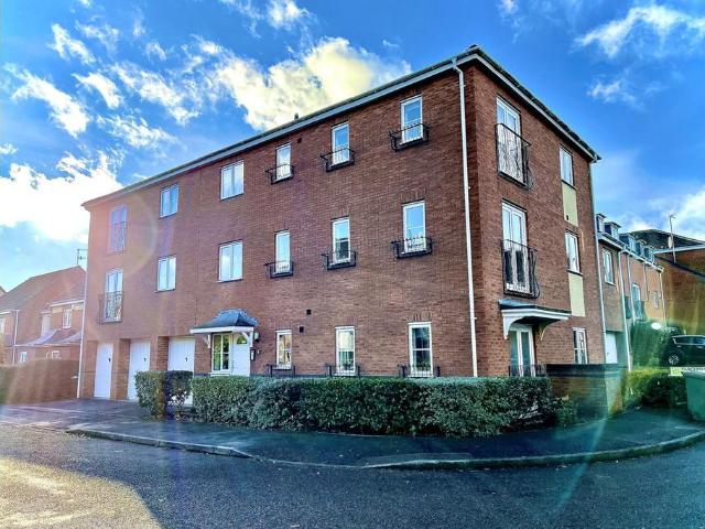 Flat for sale in Haddon, East Midlands
