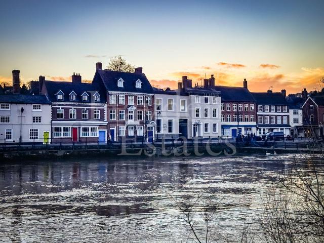 Flat for sale in Rushock, Worcestershire