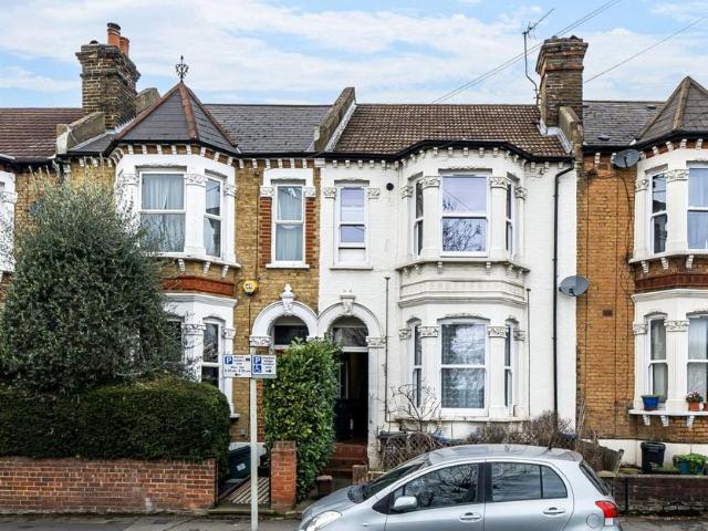 Flat for sale in London Borough of Merton, Greater London