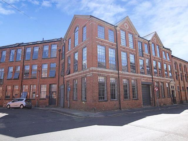 Flat for sale in Semilong, Northampton