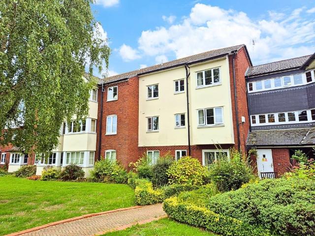 Flat for sale in Sandpits