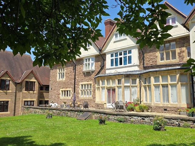 Flat for sale in Feckenham, City Of Bristol