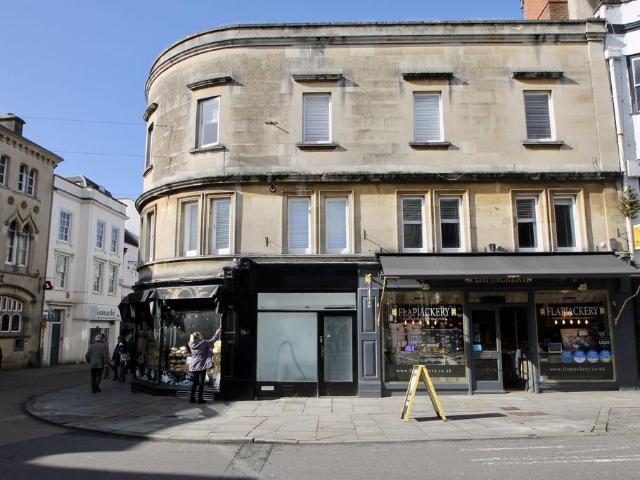 Flat for sale in Wells, Somerset