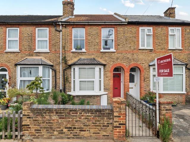 Flat for sale in Norbiton, Greater London