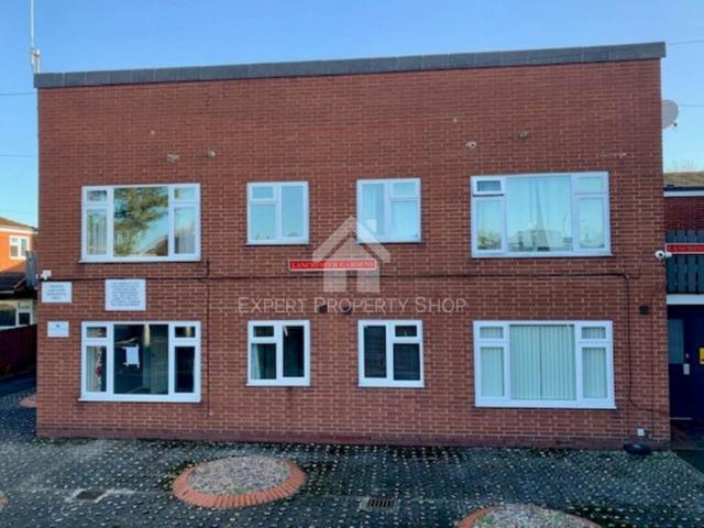 Flat for sale in Manton, Costhorpe