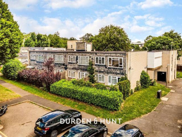 Flat for sale in Epping, Essex