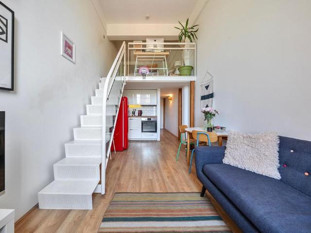 Flat for sale in Old Ford, Bow