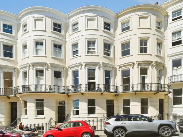 Flat for sale in Kemptown, Brighton & Hove