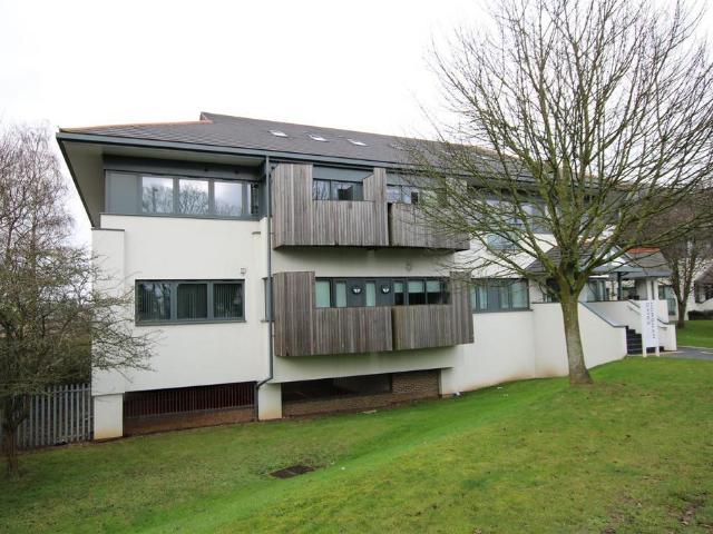 Flat for sale in Roffey, Horsham