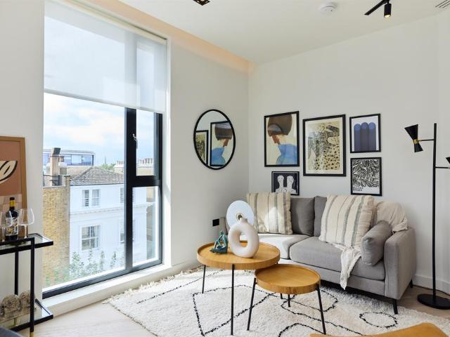 Flat for sale in Notting Hill, Greater London