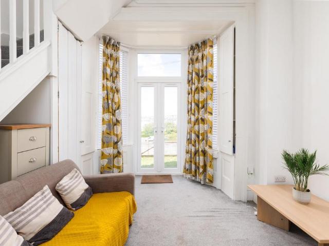 Flat for sale in Feckenham, City Of Bristol