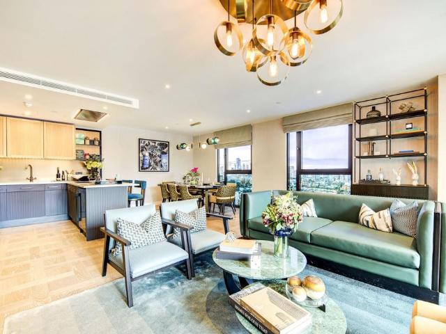 Flat for sale in St. George in the East, Wapping