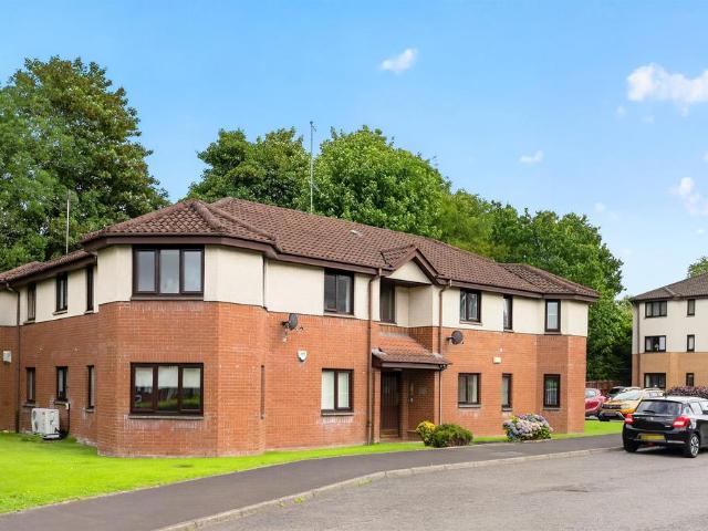 Flat for sale in Glenburn, Scotland