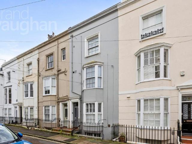 Flat for sale in Kemptown, Brighton & Hove