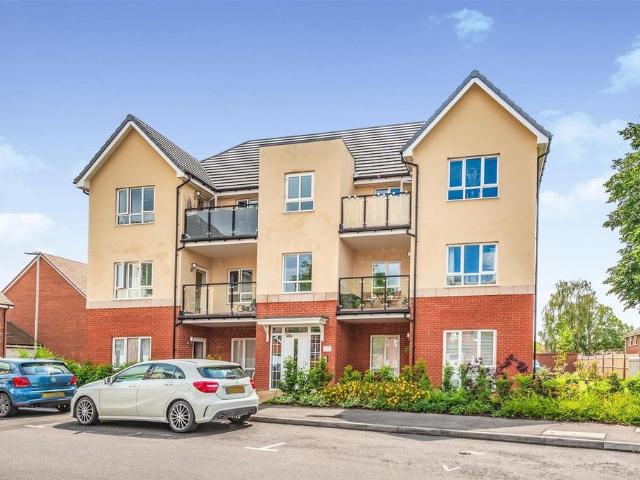 Flat for sale in Glynde, West Sussex
