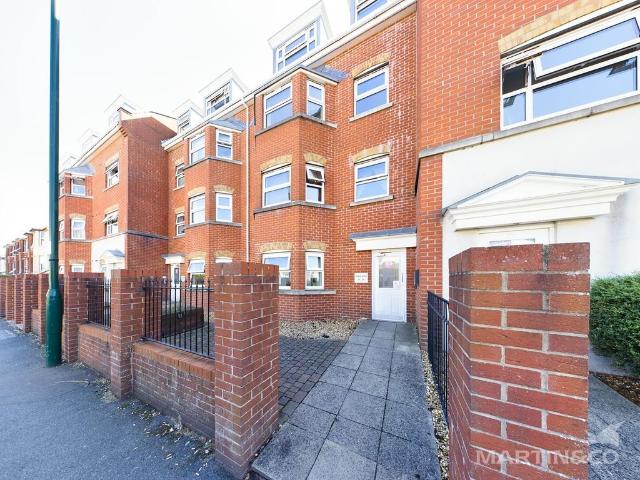 Flat for sale in Clapham, West Sussex