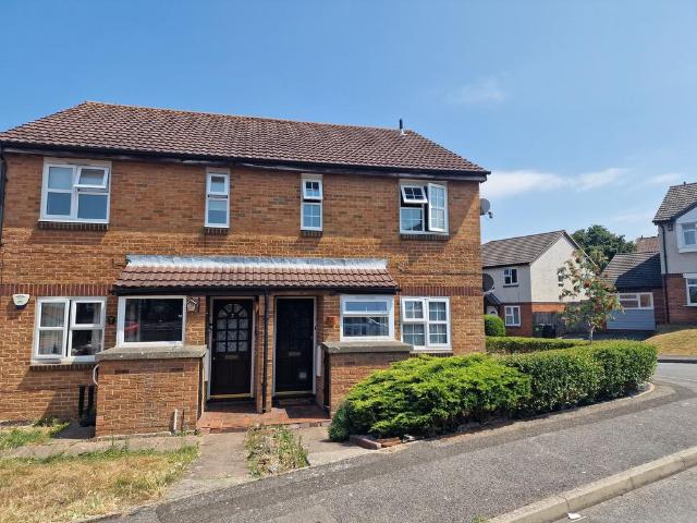 Flat for sale in Downswood, Midway