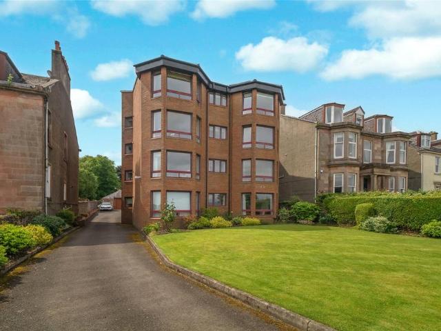 Flat for sale in Fort Matilda, Greenock