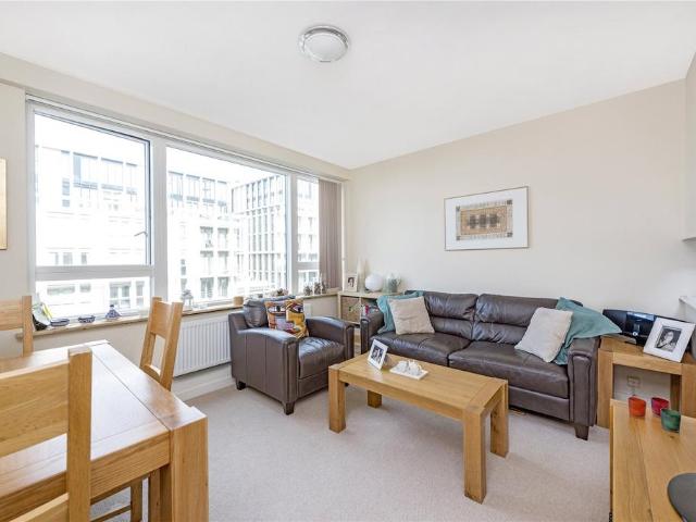 Flat for sale in Greater London