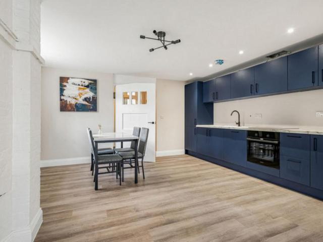 Flat for sale in St Mary Cray, Greater London