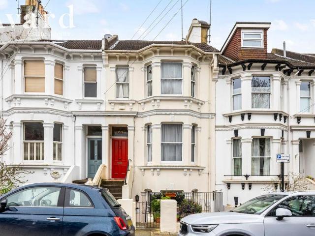 Flat for sale in Round Hill, Brighton & Hove