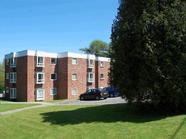 Flat for sale in Hungerford, Eddington