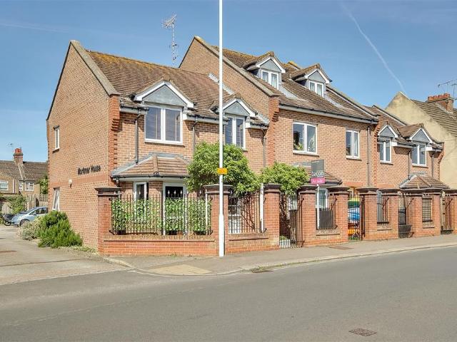 Flat for sale in Worthing, West Sussex