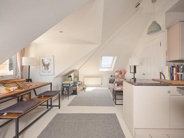Flat for sale in Feckenham, City Of Bristol