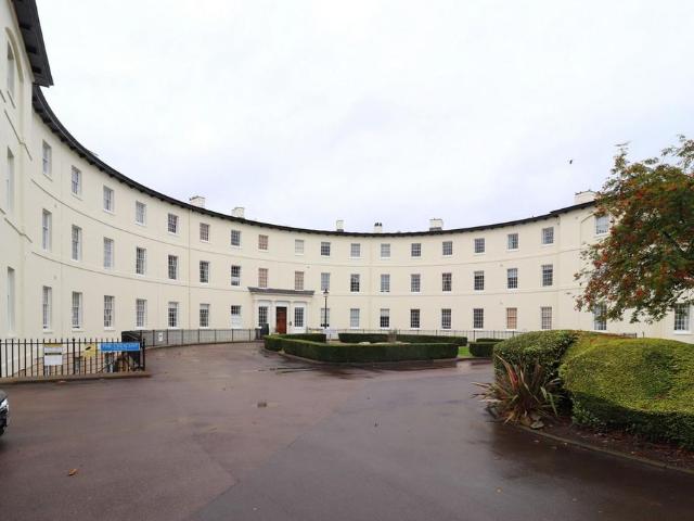 Flat for sale in Wotton Pitch, Gloucester