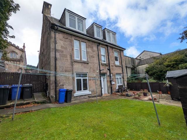 Flat for sale in Cardwell Bay, Gourock