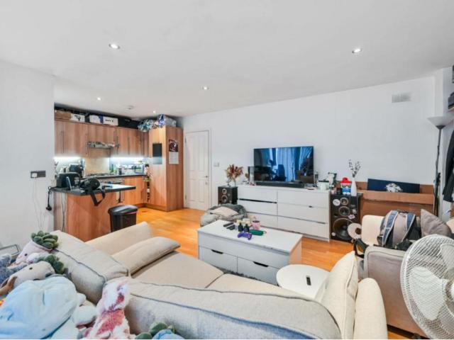 Flat for sale in Greater London
