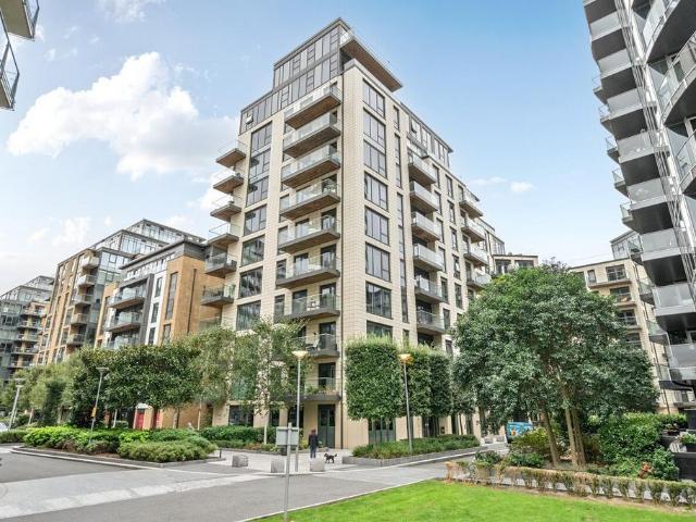 Flat for sale in Wandsworth, Greater London