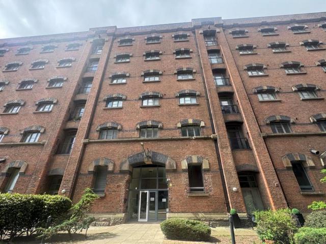 Flat for sale in Birkenhead, Wirral