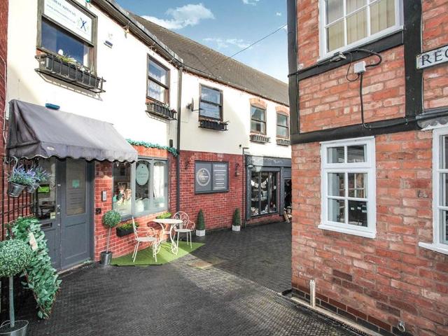 Flat for sale in Barton, Leicestershire