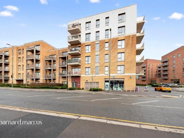 Flat for sale in West Finchley, Isle Of Man