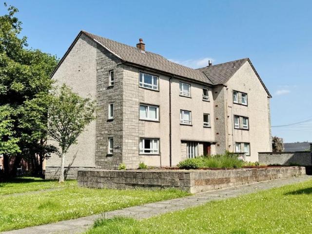 Flat for sale in Hamilton, Scotland
