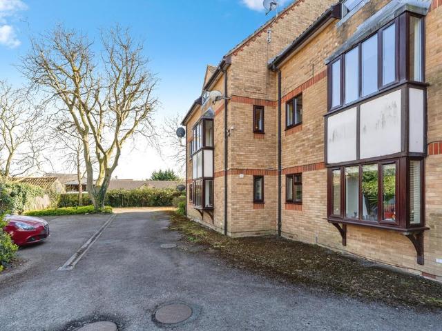 Flat for sale in Barway, Cambridgeshire