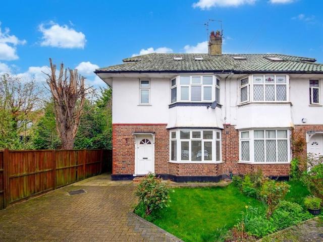 Flat for sale in West Finchley, Isle Of Man