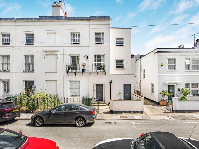 Flat for sale in Montpellier, Golden Valley