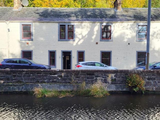 Flat for sale in Catrine, Scotland