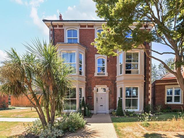 Flat for sale in Southsea, City Of Portsmouth
