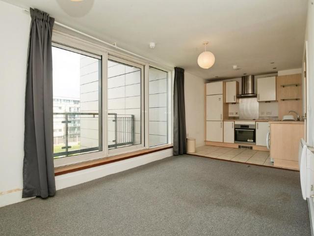 Flat for sale in Cardiff International Sports Village, Falcon Lodge