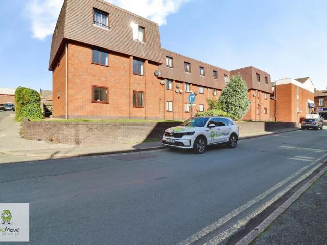 Flat for sale in Wimblebury, Cannock Chase