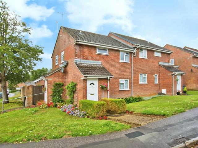 Flat for sale in Yeovil Without